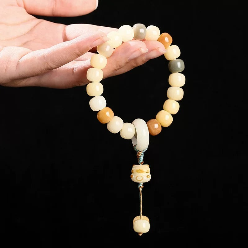 Bodhi Bliss Lucky Cat Bracelet